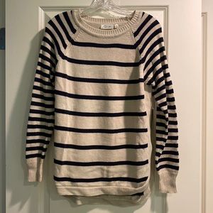 Small Womens knit sweater - cute side slit detail